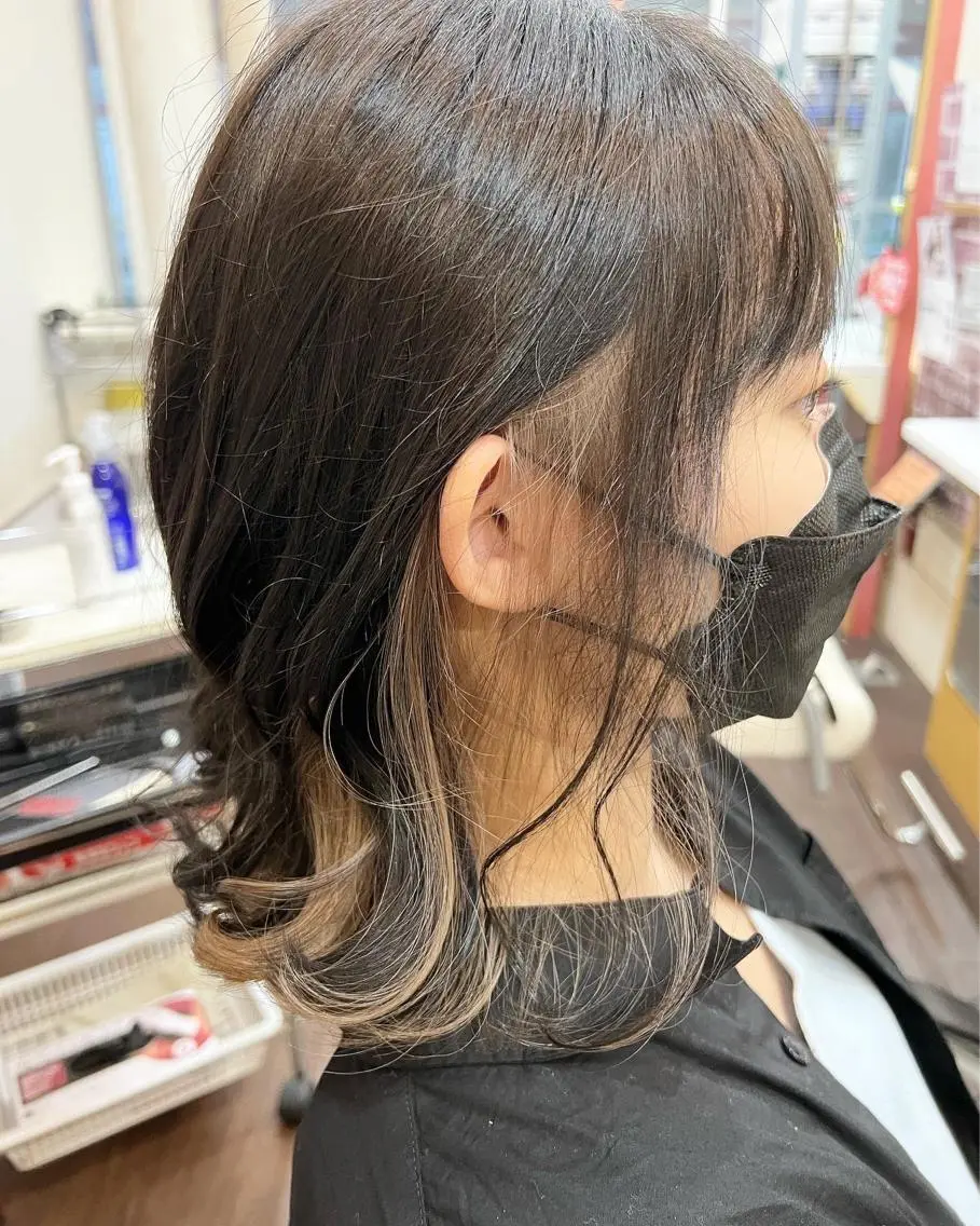 カラー ベージュカラー ブリーチ インナーカラー まさき✂︎ /ブリーチカラーのヘアスタイル