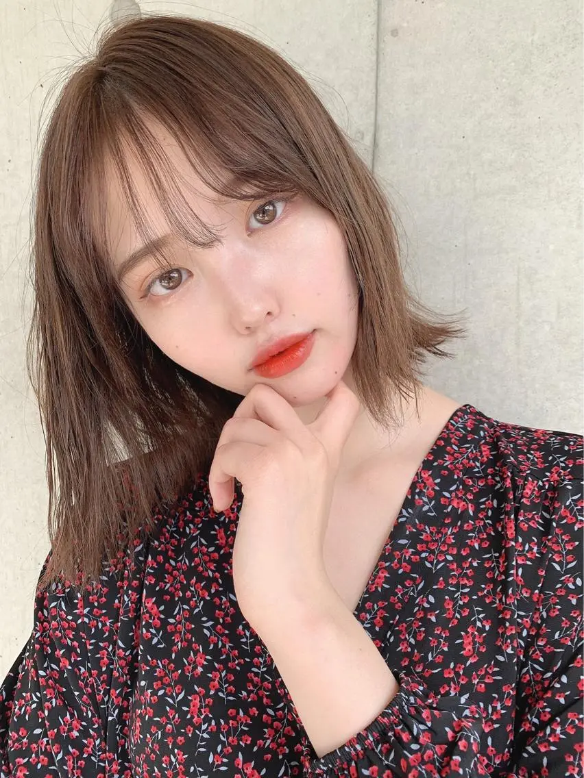 ミディアム カラー ヘアアレンジ 🪞official THREE 横浜🎀のヘアスタイル