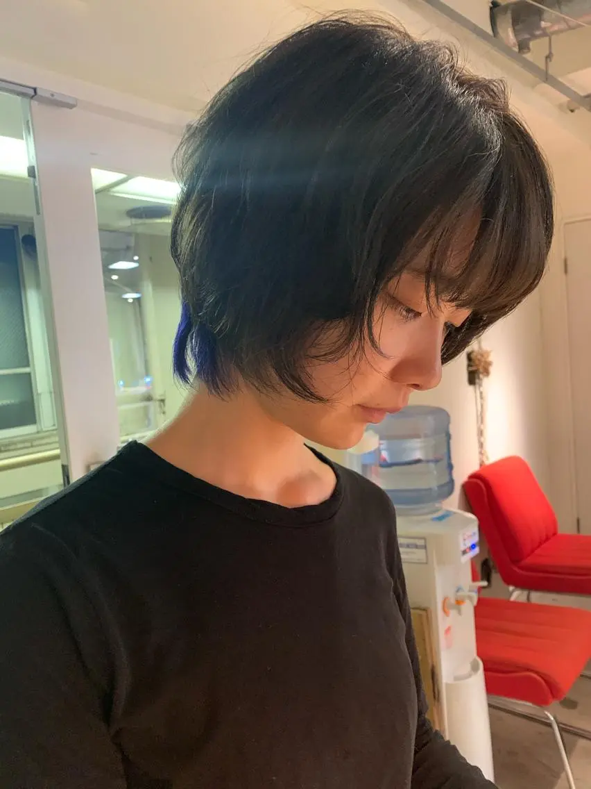 ショート カラー インナーカラー ショートヘア ウルフカット パーマ美容師 hanaのヘアスタイル