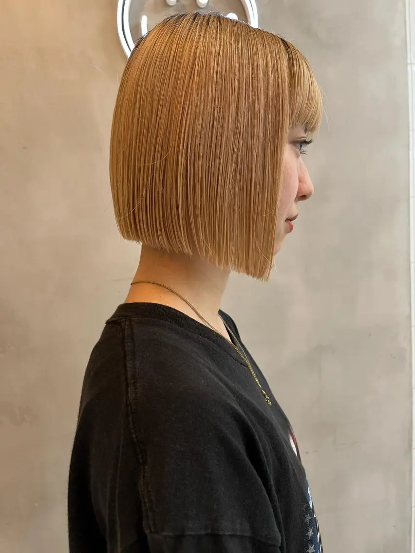 ミディアム 縮毛矯正ボブ&顔まわ レイヤー♡TOMOEのヘアスタイル