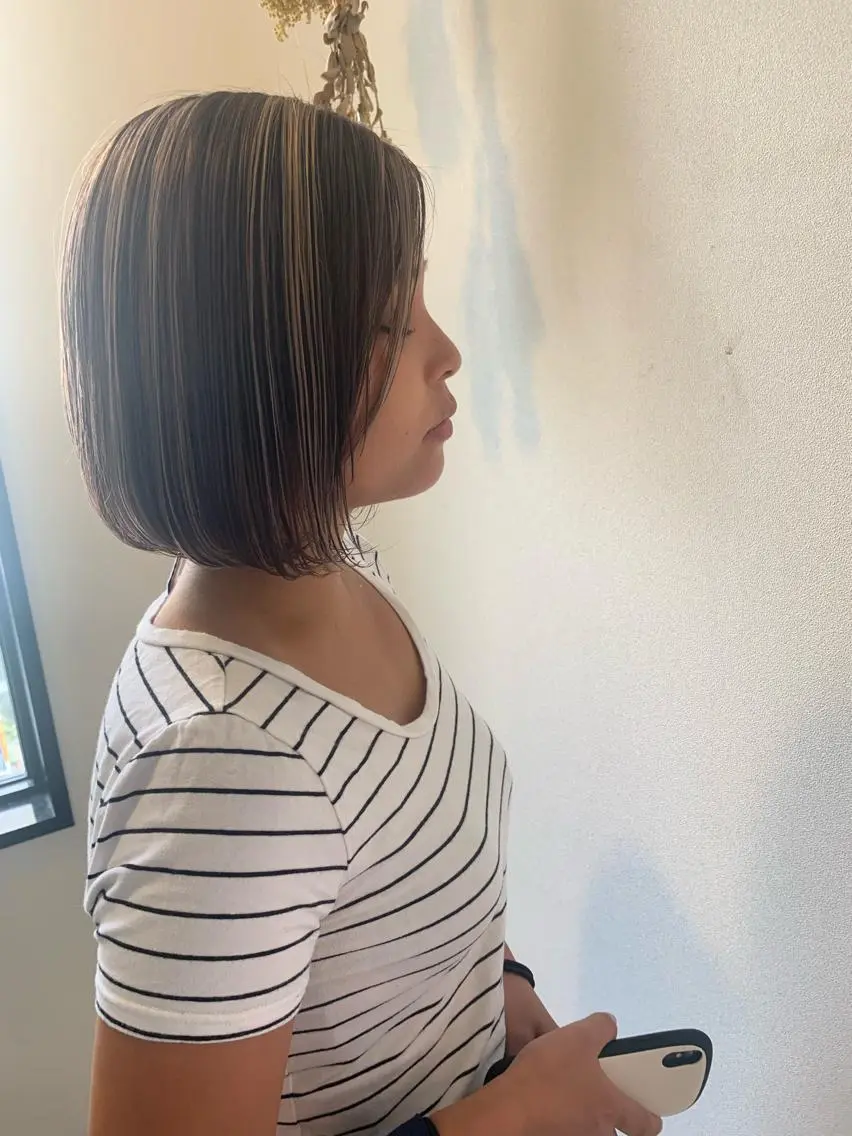 ミディアム 羽エクステ🪽 🤍まき🤍のヘアスタイル