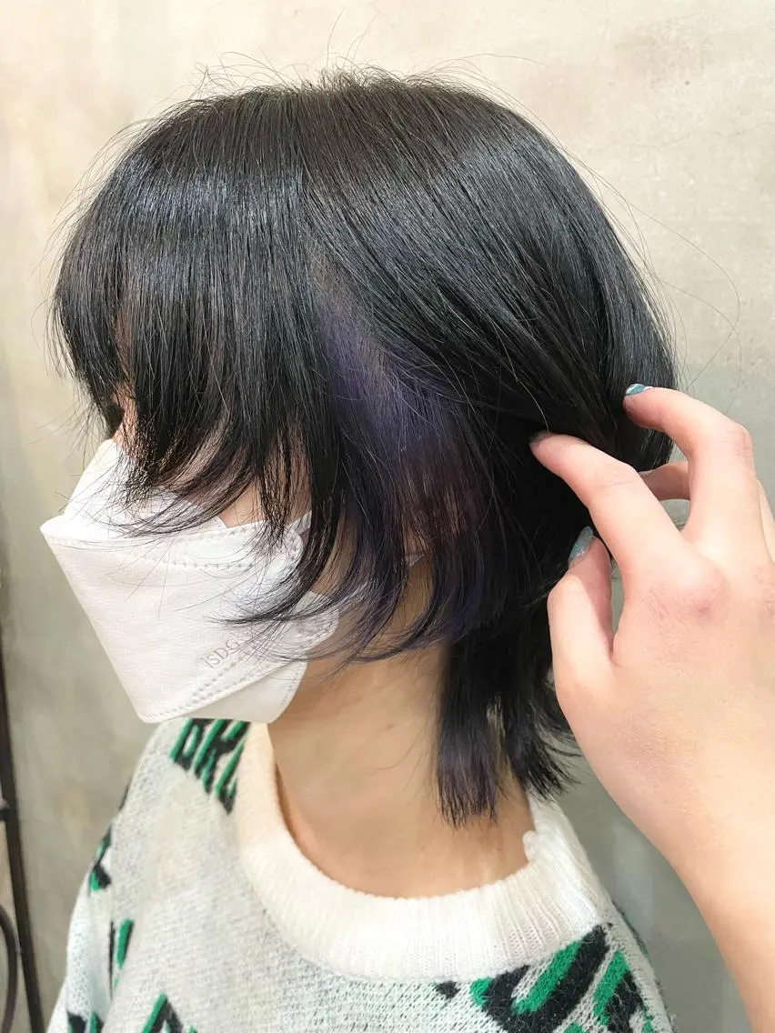 ミディアム カラー ヘアアレンジ ラベンダーカラー ウルフカット ヘアカラー トリートメント 【ピンク/韓国ヘア/ ヘアセット】亜海のヘアスタイル
