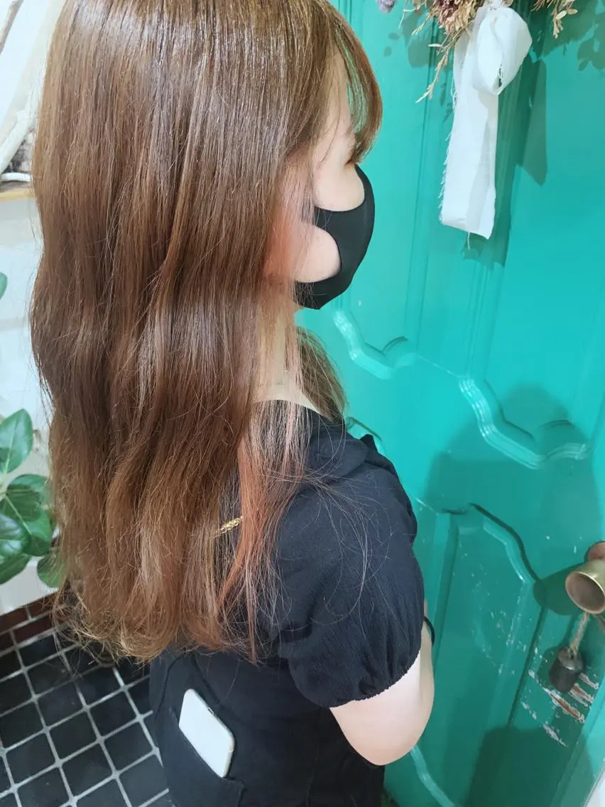 ロング ヘアカラー 佐藤 美咲のヘアスタイル