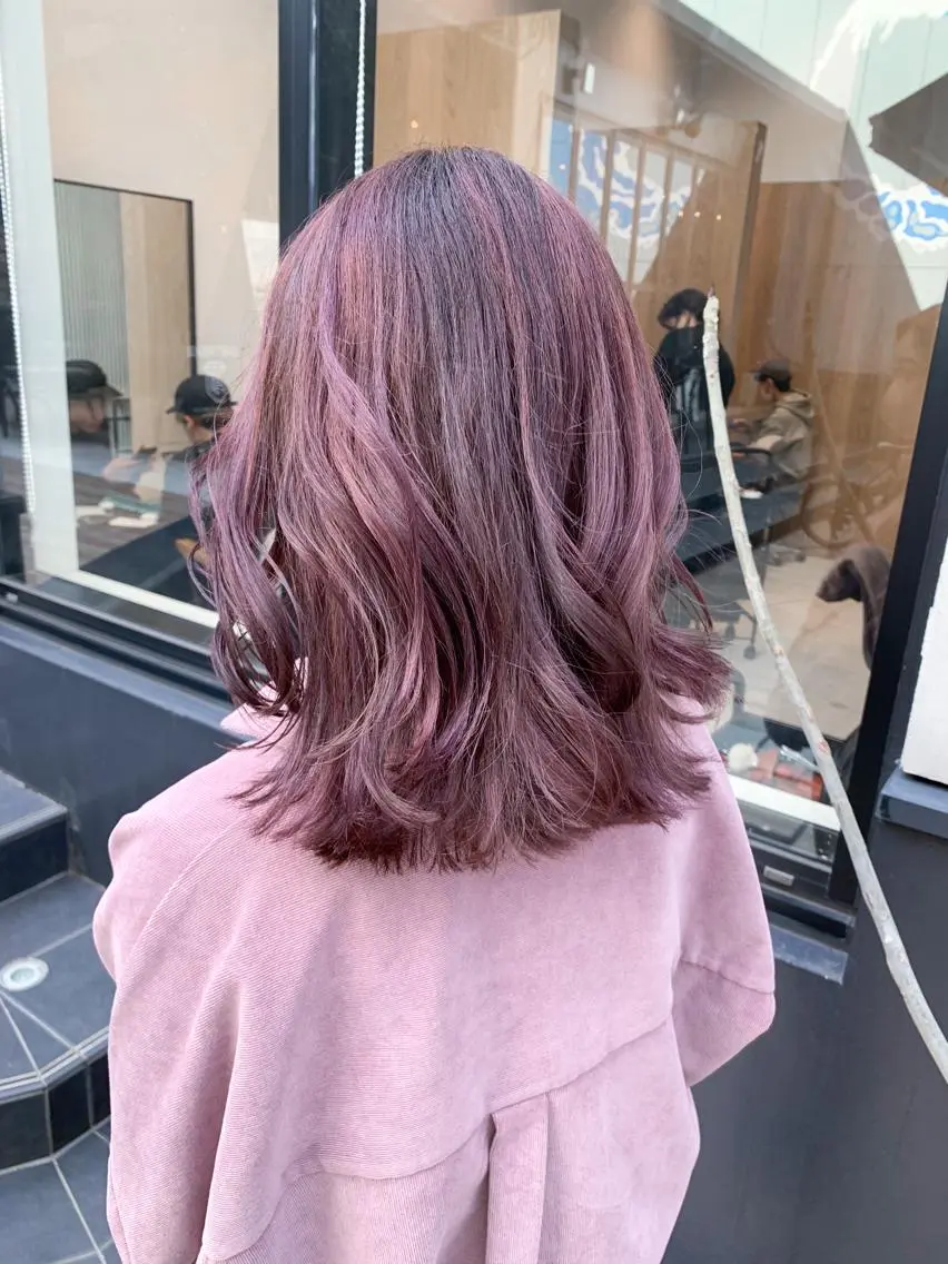 ミディアム カラー ヘアアレンジ ヘアカラー トリートメント yuka .のヘアスタイル
