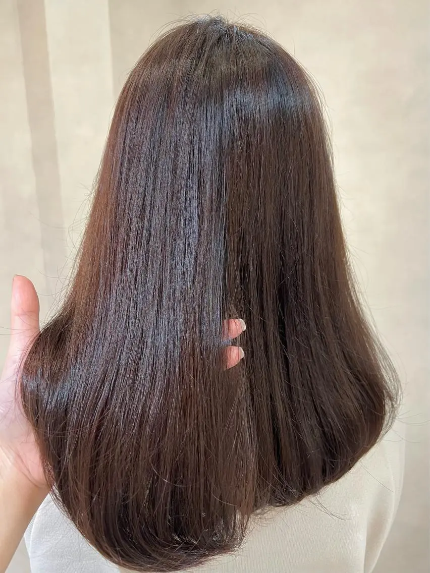 ミディアム カラー カット ヘアカラー トリートメント IVY villa Suzu.のヘアスタイル