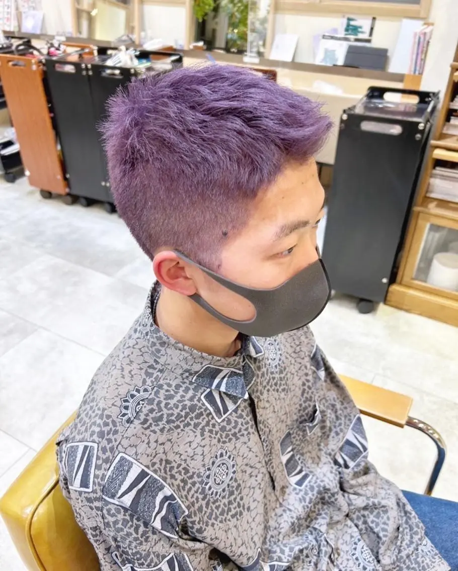カラー メンズ メンズベリーショート ピンクカラー 艶透明感カラー/ ルーズパーマ/田中のヘアスタイル