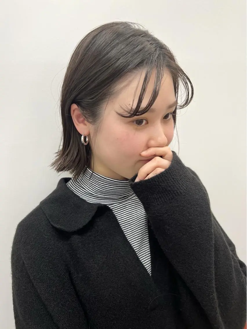 ショート カット ヘアカラー 三輪 恭平のヘアスタイル
