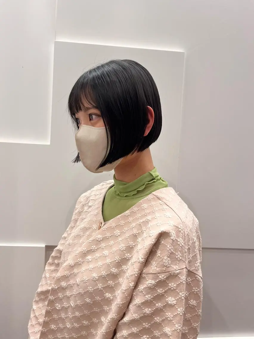ショート ボブ カット 富永 美玖のヘアスタイル