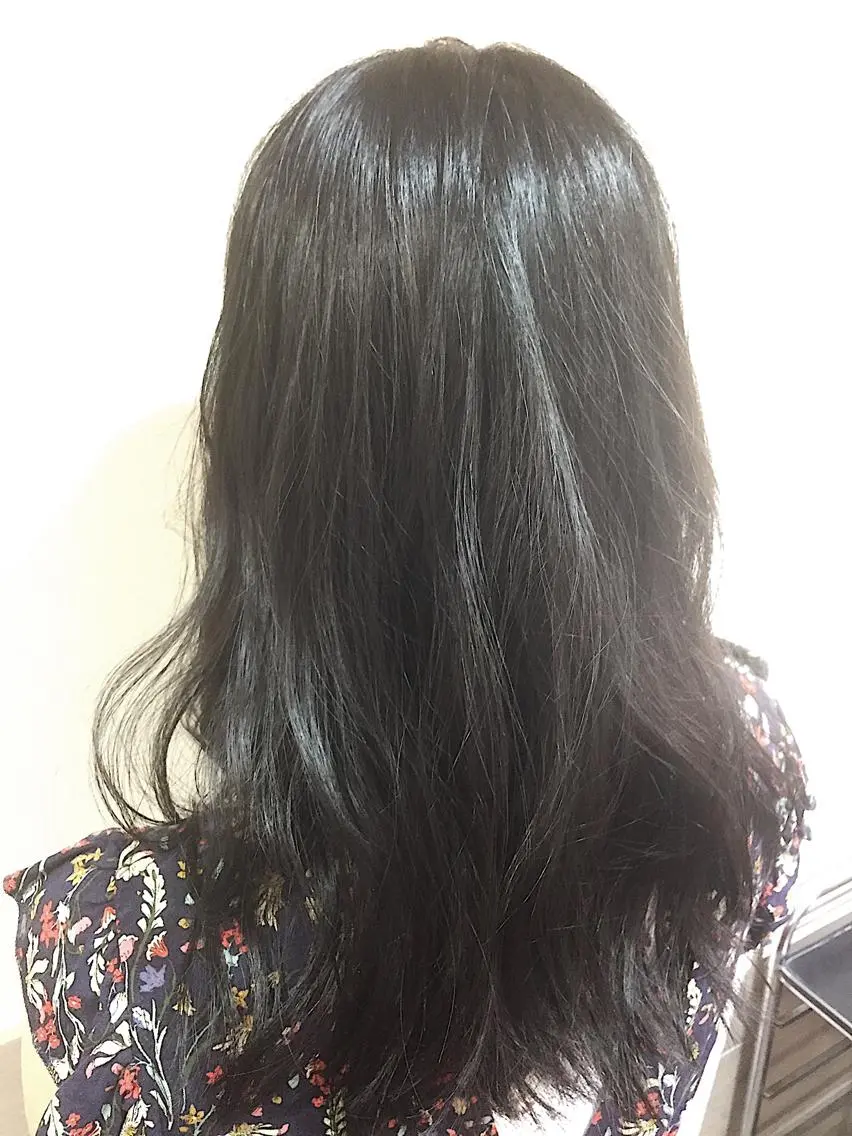ロング カラー パーマ アッシュ ダークアッシュ 可愛いを作る神 ナオヒロのヘアスタイル