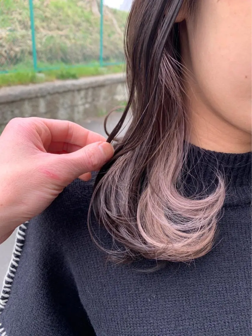 セミロング カラー ベージュカラー インナーカラー ピンクカラー ピンクベージュ 暖色カラー🍊 せきゆうかのヘアスタイル