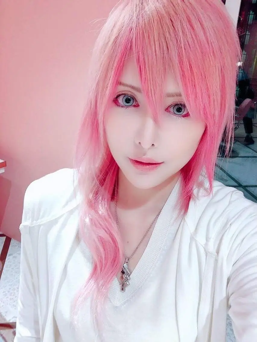 ミディアム カラー ネイル ヘアカラー nameless髪質 改善ブリーチ心斎橋のヘアスタイル