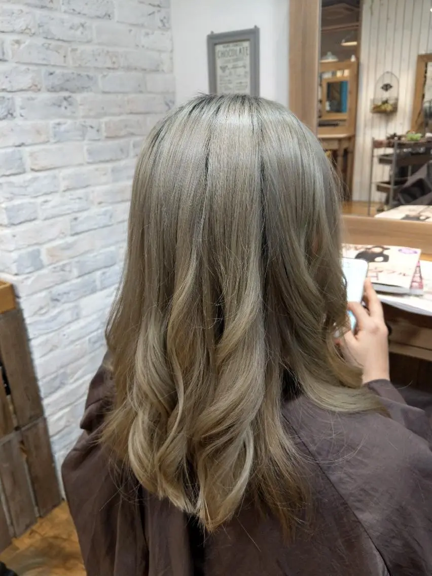 カラー 店長　佐藤 祐輔のヘアスタイル