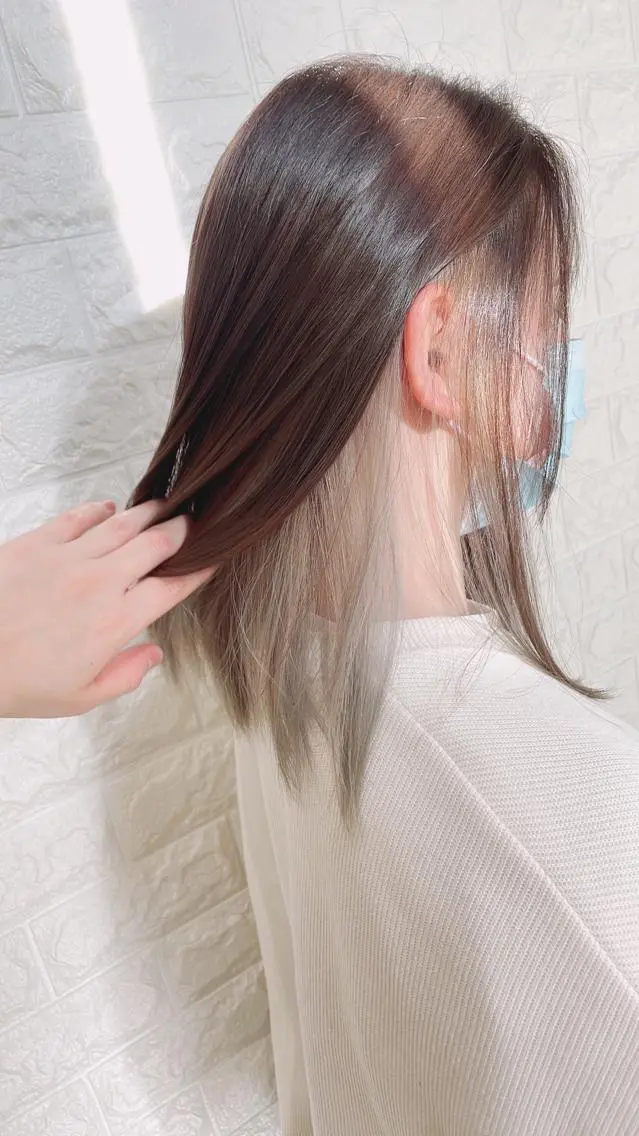 セミロング カラー ヘアカラー 福森 みずきのヘアスタイル
