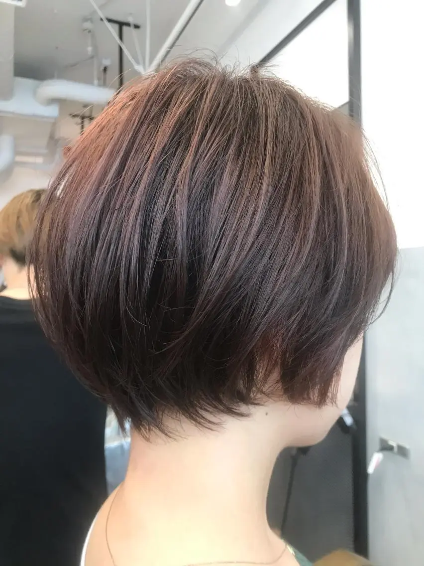 ショート ショートボブ 丸みショート ボブ ショートヘア カット ヘアカラー トリートメント 色気レイヤー& ショートはお任せ🌟のヘアスタイル