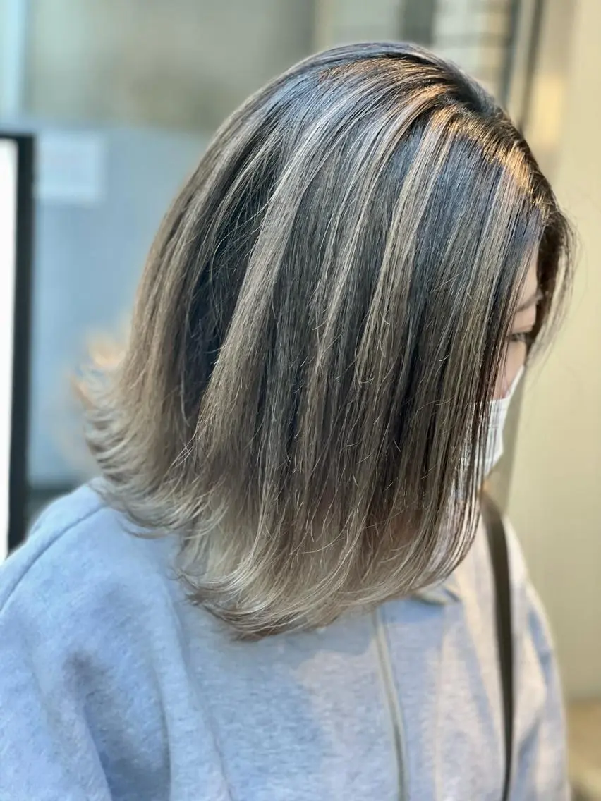 ショート カラー ヘアアレンジ ヘアカラー 髪質改善×ハイトーン 中田啄也のヘアスタイル