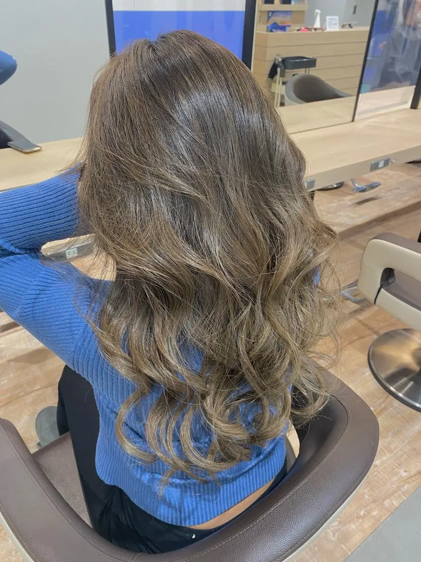 ロング カラー ヘアアレンジ マツエク・マツパ バレイヤージュ レイヤーカット カット ヘアカラー bal ミナのその他イメージ