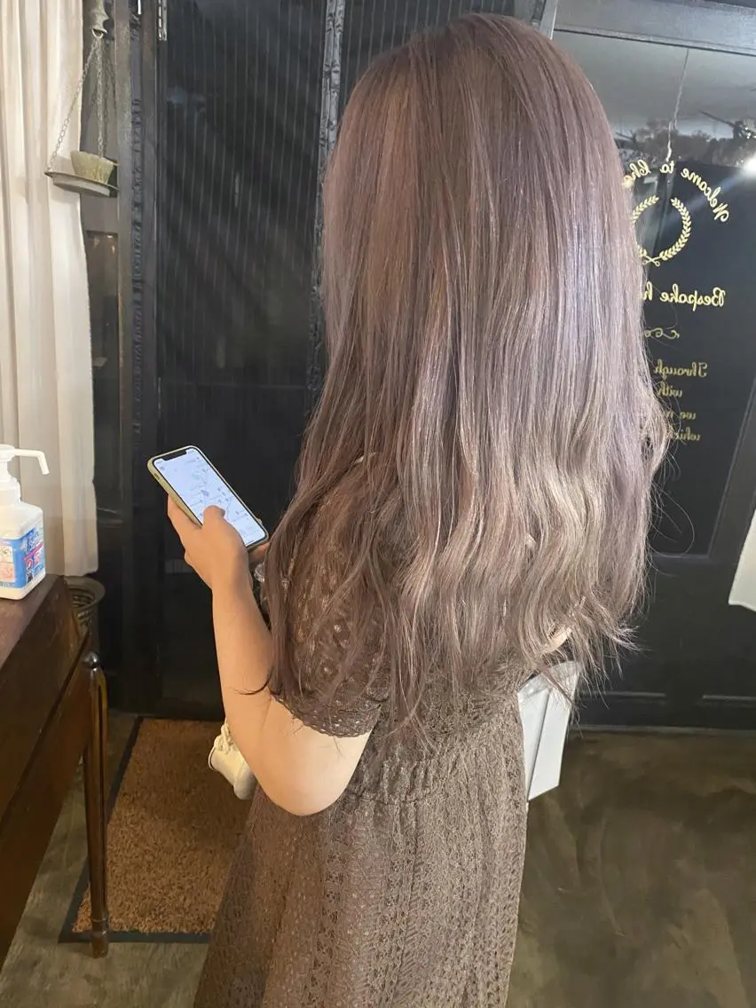 ミディアム カラー ヘアカラー トリートメント miloc🫧 MOMOYOのヘアスタイル