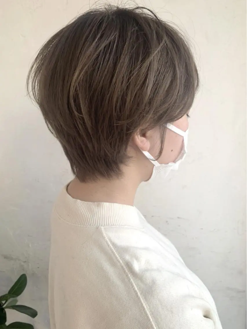 ショート カラー バレイヤージュ ブラウンカラー ココアブラウン デザインカラー グラデーションカラー カット ヘアカラー 京都大人女性ショート 徒歩1分/秋山のヘアスタイル