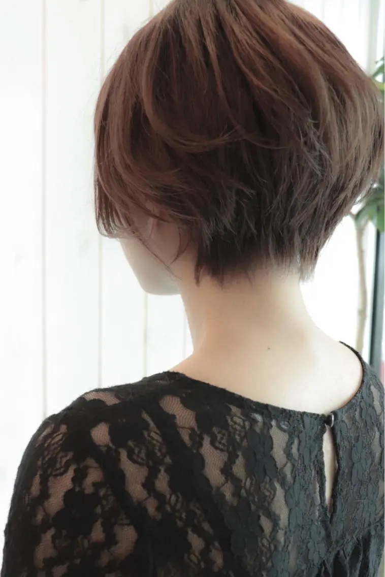 ショート 佐山 眞紀のヘアスタイル