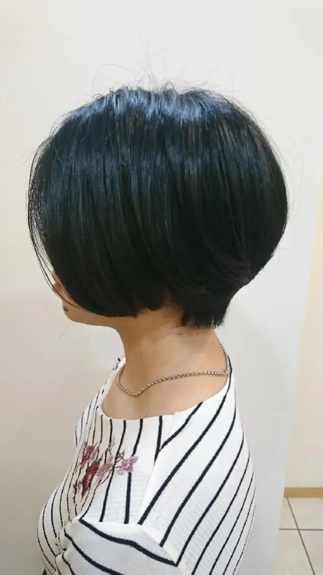 ショート 齋藤 愛美のヘアスタイル