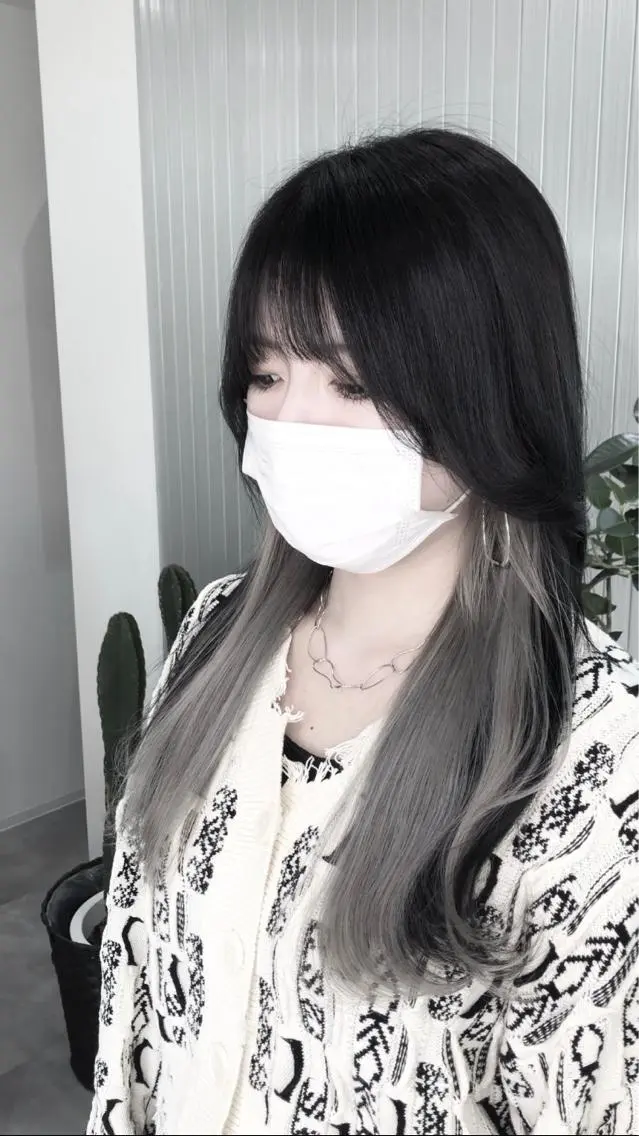 ロング カラー ヘアカラー LOOP hairのヘアスタイル