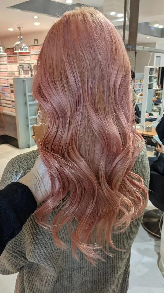 ロング カラー ピンクカラー nameless髪質 改善ブリーチ心斎橋のヘアスタイル