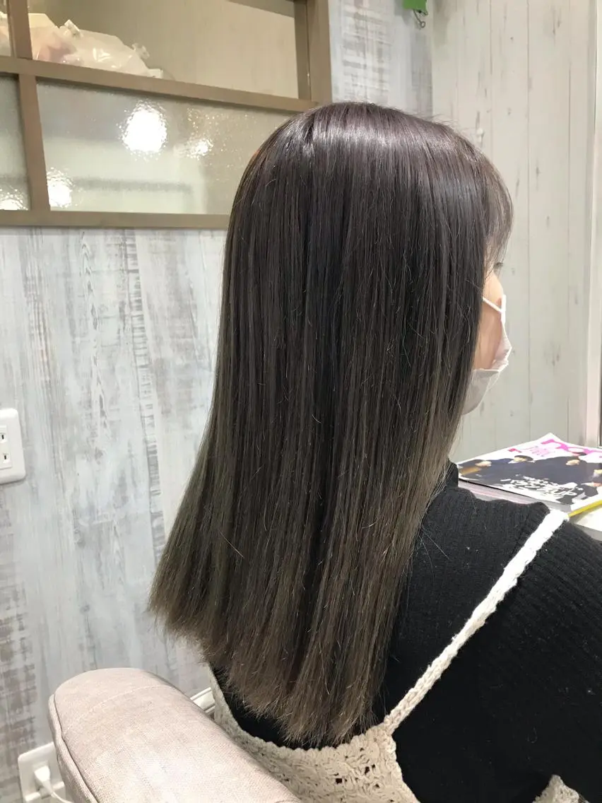 セミロング ネモトメイナ🌿 今月末で退職しますのヘアスタイル