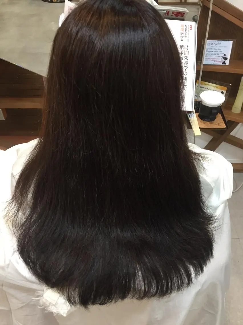 カラー 吉田 茉生のヘアスタイル