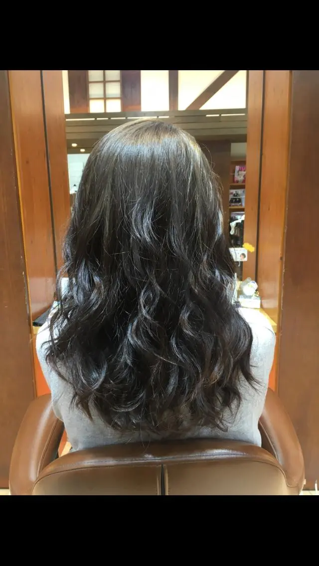セミロング カラー アッシュ ハイライトカラー ハイライト ✨🌿大人可愛い愛さ れhair🌿✨松本のヘアスタイル