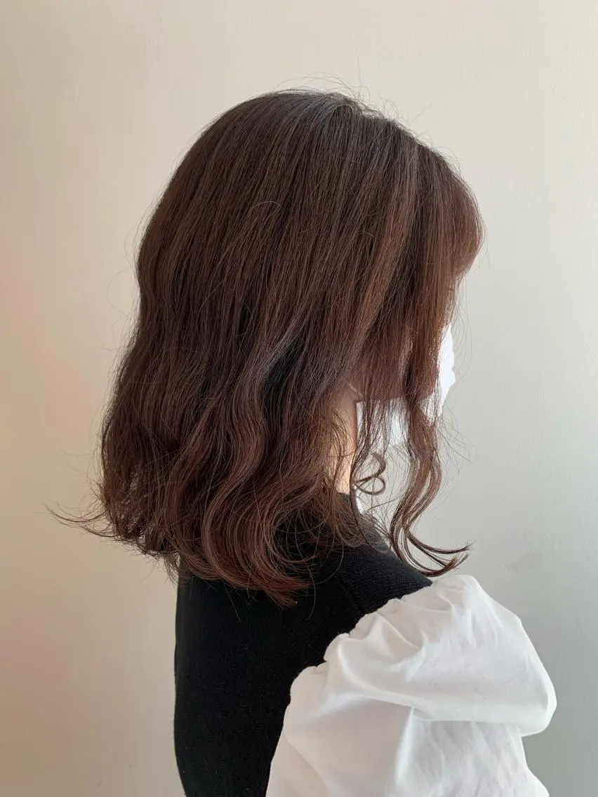 ミディアム カラー ベージュカラー ココアベージュ カット ヘアカラー 顔まわりカット✄ ベージュカラー🧸のヘアスタイル