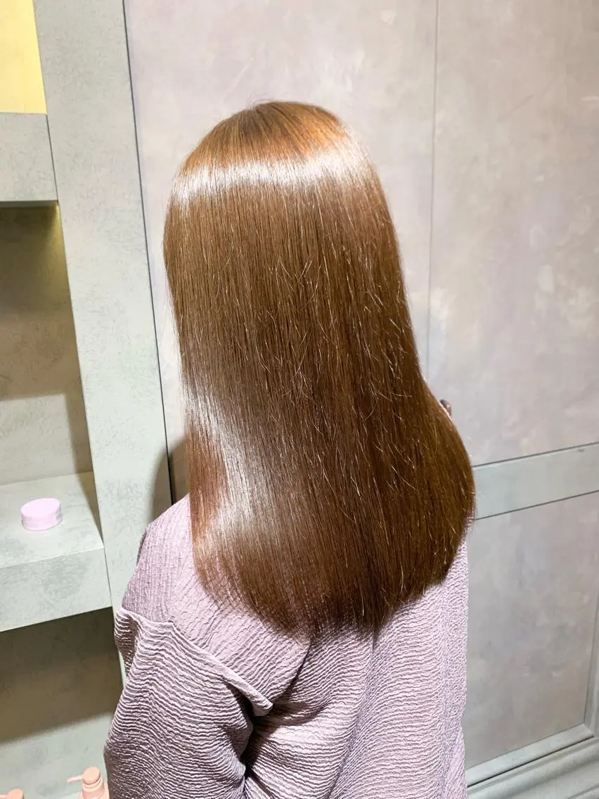 ミディアム カラー カット ヘアカラー トリートメント ヘアセット 🫧艶ダブルカラー ブリーチ🫧トモヤのヘアスタイル
