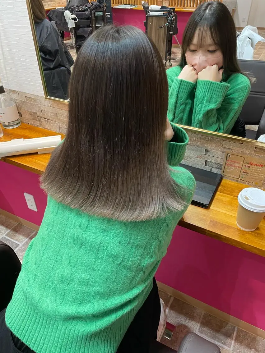 セミロング カラー グレージュ ヘアカラー YUI/ ブリーチカラー🌷のヘアスタイル