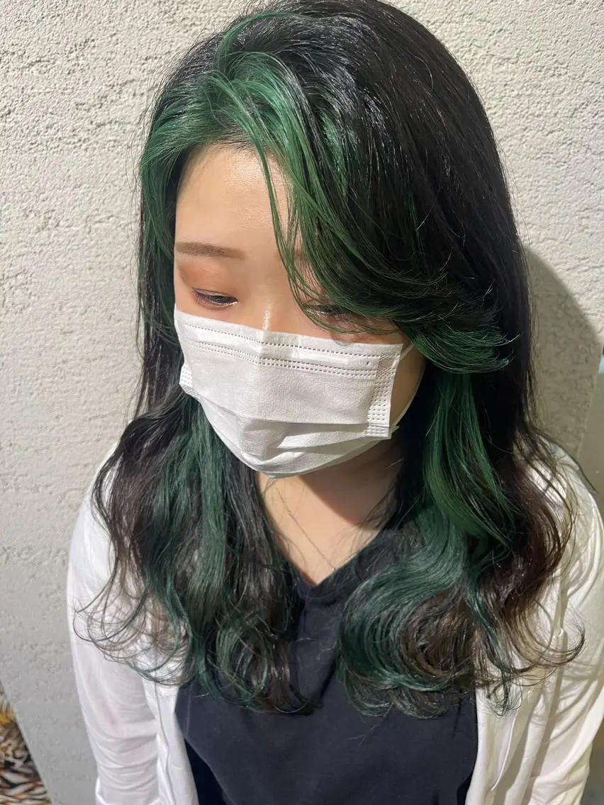 ミディアム カラー アティリー 西梅田のヘアスタイル