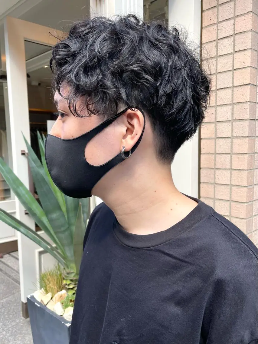 ショート パーマ メンズ 切りっぱなしボブ メンズパーマ メンズウルフカット ボブ ウルフカット 髪質改善 縮毛矯正/ レイヤー/銀座/本木のヘアスタイル