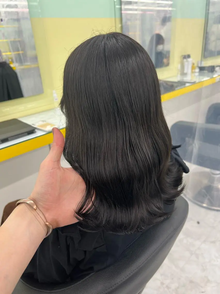 セミロング パーマ ヘアアレンジ メンズ マツエク・マツパ 韓国風ベージュ🤎 赤みなし🌿横浜🤎のヘアスタイル