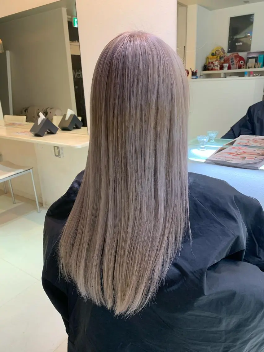 ロング カラー ハイトーンカラー 渡辺 健太のヘアスタイル