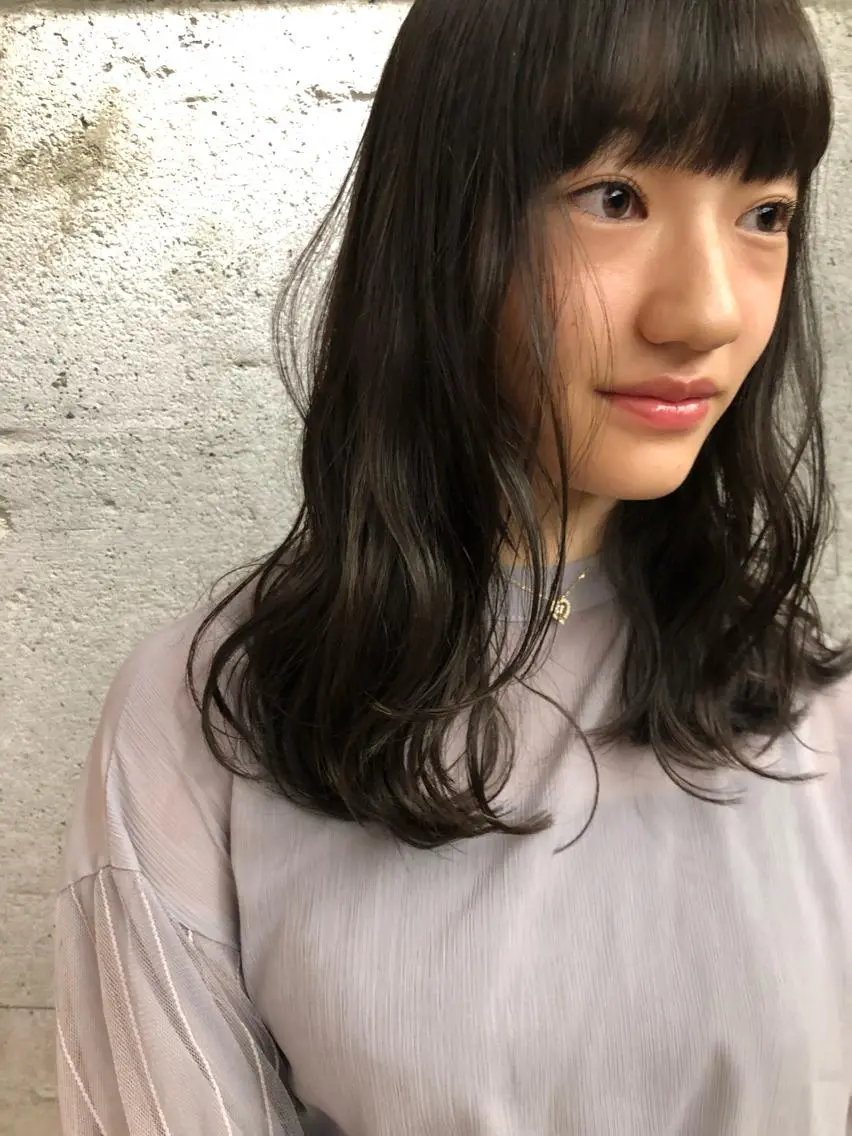 ミディアム 透明感カラー 🎀エリコ🌈のヘアスタイル