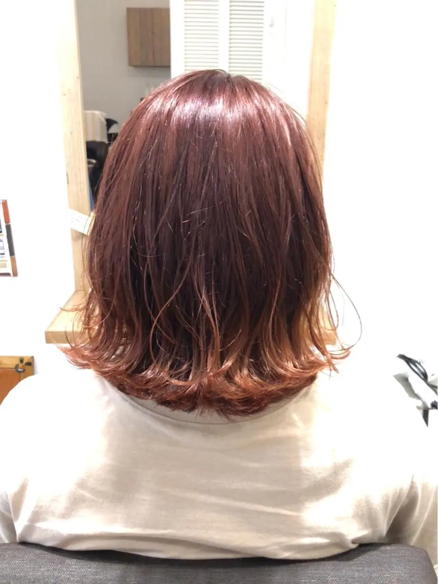ミディアム カラー ヘアアレンジ オレンジ ピンクカラー 新宿/顔周りカット +レイヤー=しずく♩のヘアスタイル