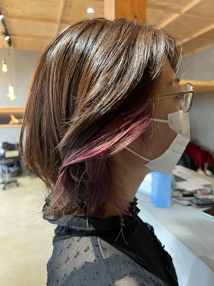 ショート カラー ハイライトカラー イルミナカラー ボブ ハイライト 髪質改善 シンヤヘアーズ 泉大津本店のヘアスタイル