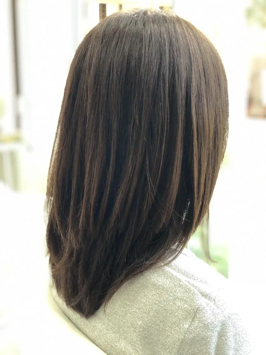 セミロング 丁寧なカットが評判！ 生駒富雄☆丸上のヘアスタイル