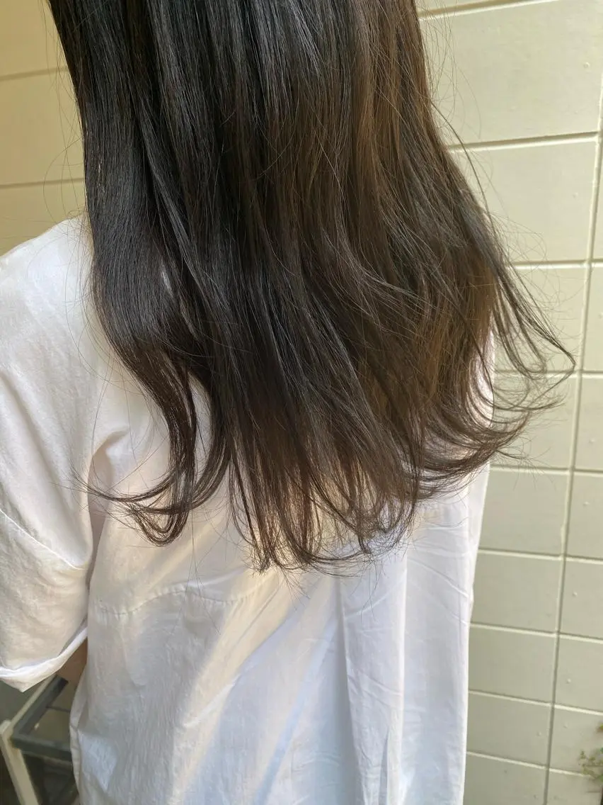 ロング カラー パーマ ヘアアレンジ メンズ キッズ ネイル マツエク・マツパ 透明感カラー グレージュ ナチュラル インナーカラー/ KANAのヘアスタイル