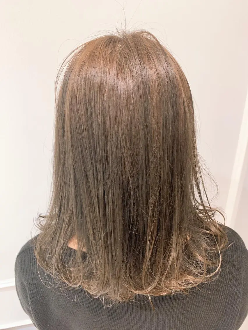 セミロング カラー ヘアカラー トリートメント 🦖鶴岡 香純🦖のヘアスタイル
