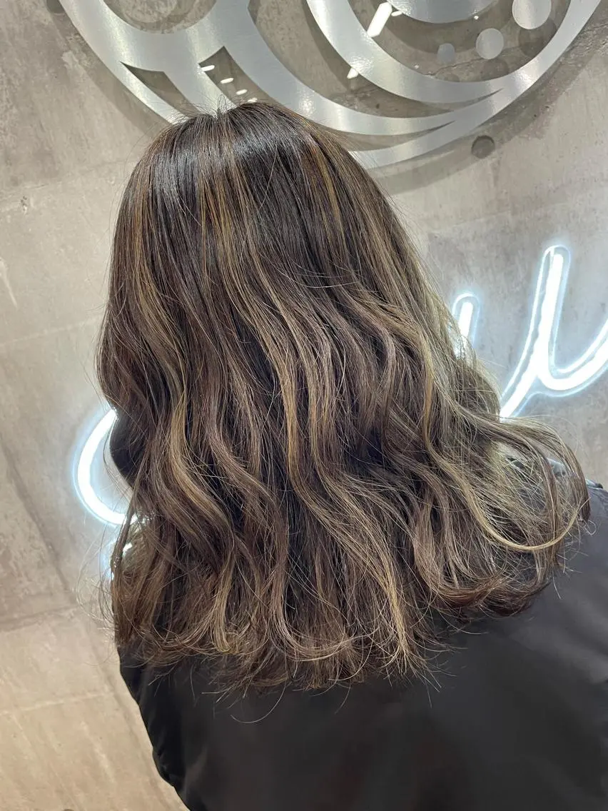 セミロング カラー パーマ ヘアアレンジ メンズ キッズ ネイル マツエク・マツパ シールエクステ メンズバレイヤージュ メンズハイライト メンズインナーカラー メンズ韓国風 北千住10分 肥高　壮汰のヘアスタイル