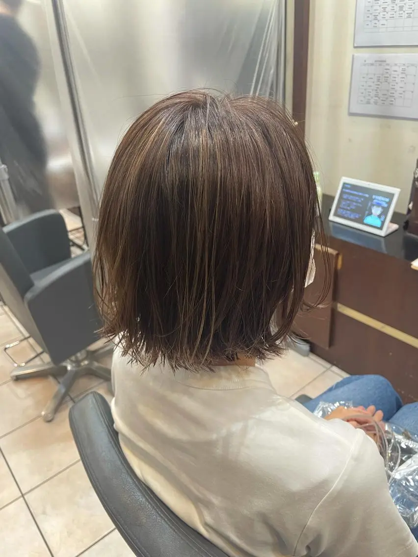 ショート ボブ カット ヘアカラー FRAME ASUKAのヘアスタイル