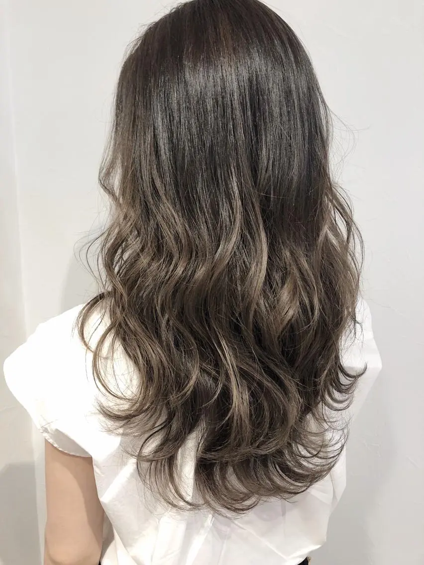 カラー 夜23時まで予約🉑 reverieあきらのヘアスタイル