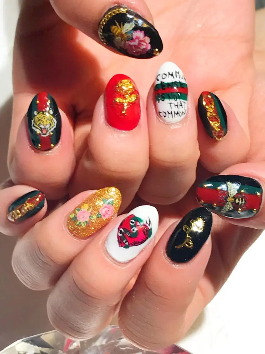 ネイル ジェルネイル ソフトジェル YUN 💅のネイルデザイン