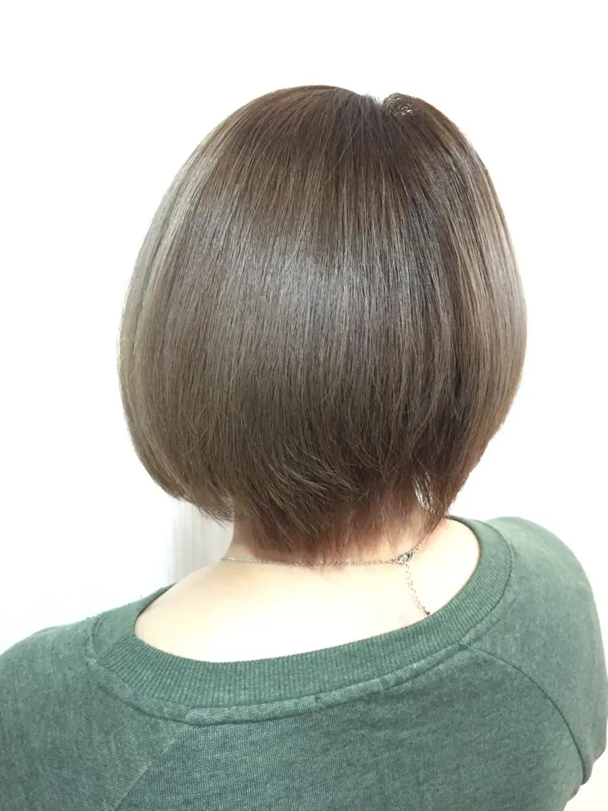 ショート カラー グラデーションカラー ショートヘア 💓シールエクステ ルミエールのヘアスタイル