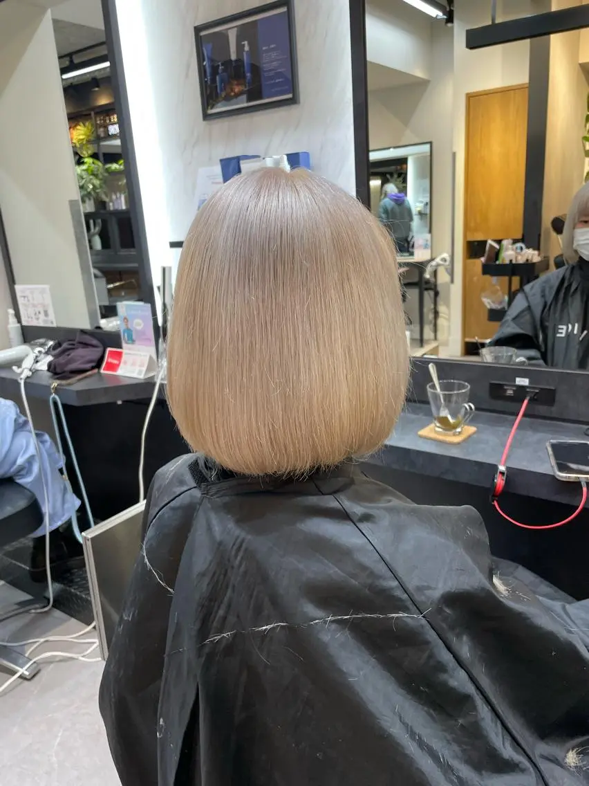 ショート カラー 新宿ブリーチ カラー美容師YUGOのヘアスタイル