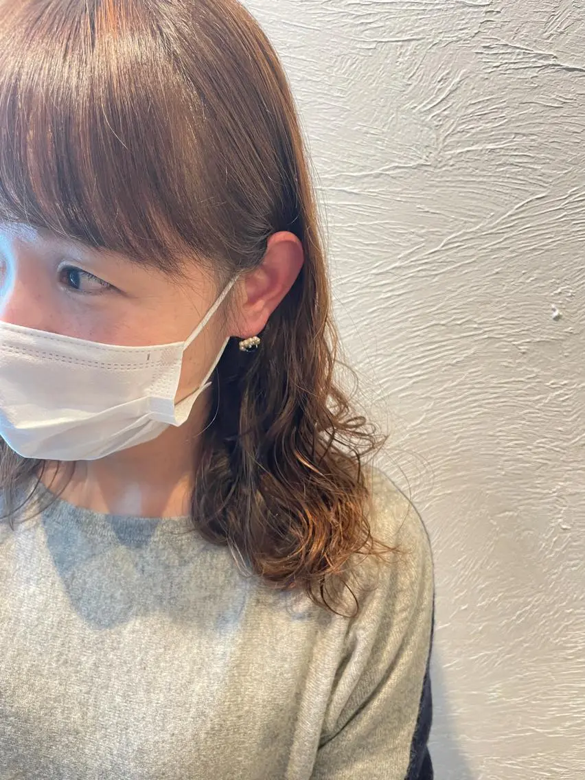 ミディアム パーマ カット パーマ 赤み消しカラー/透 明感カラー/有吉優香のヘアスタイル