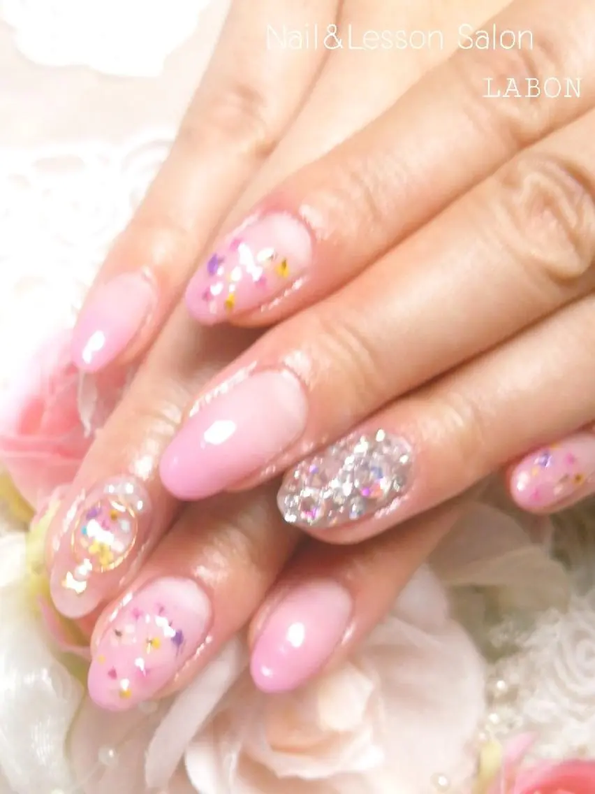 ネイル アートネイル ストーンネイル Nail salon LABONのネイルデザイン